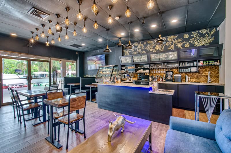 Maximo's Sushi Cafe