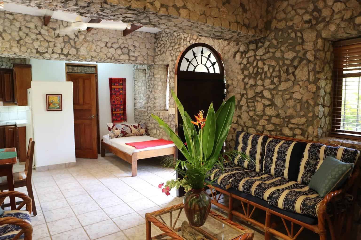 Lomas de Flamingo Villa 4: A Symphony of Luxury!