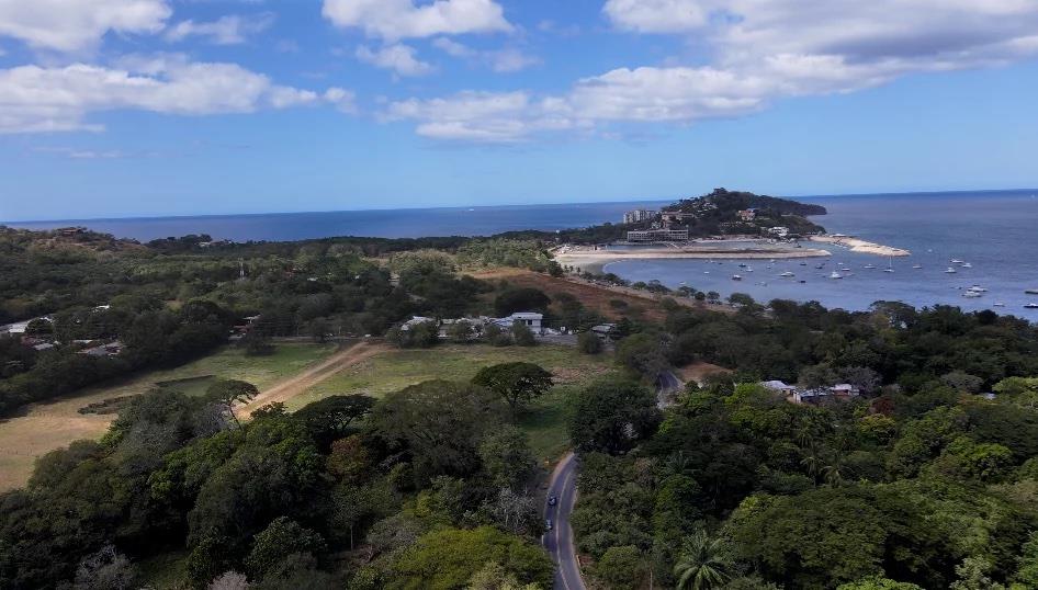 Lomas de Flamingo Villa 4: A Symphony of Luxury!