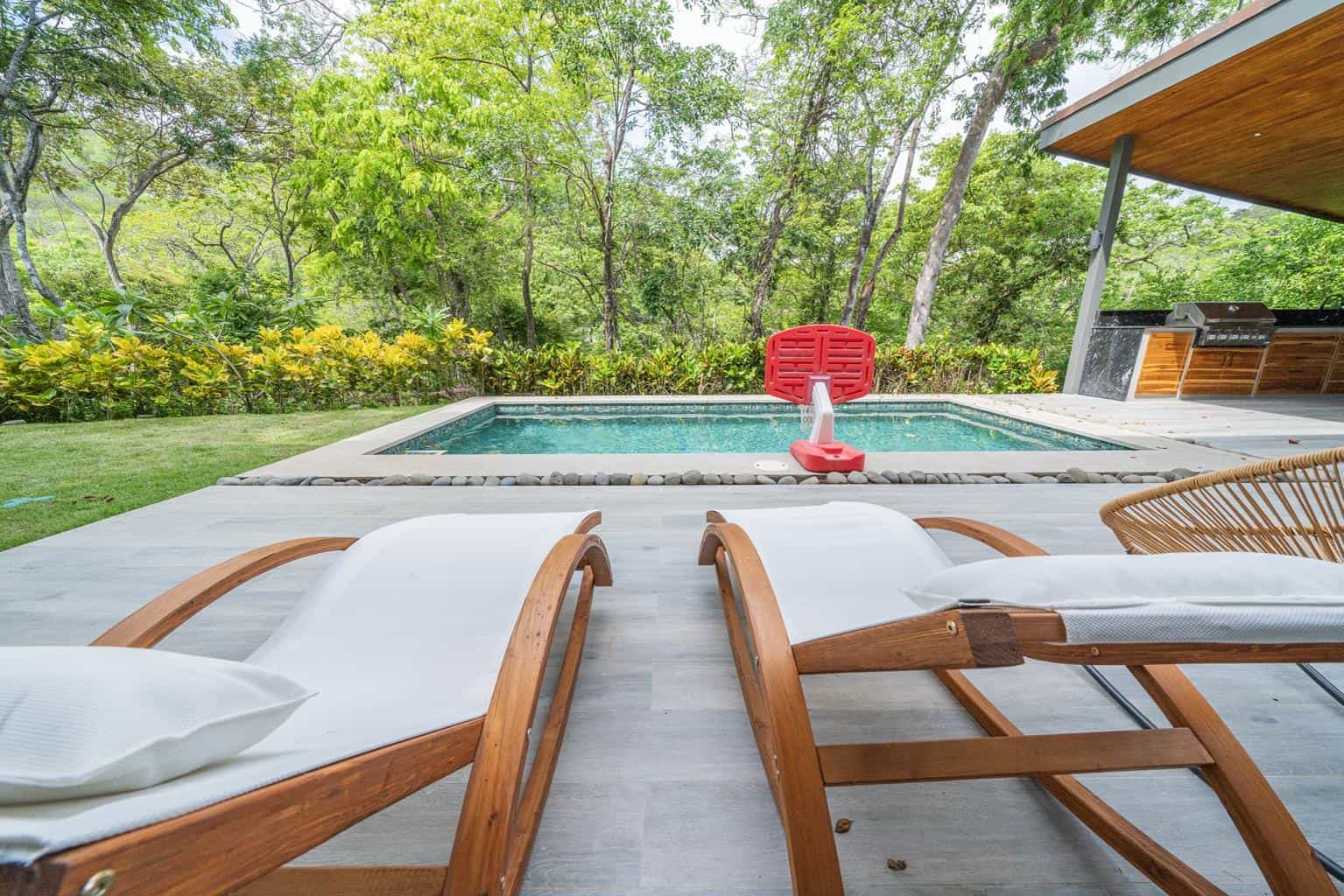 Casa Natura El Roble #50: Discover Your Private Oasis in Las Ventanas de Playa Grande!