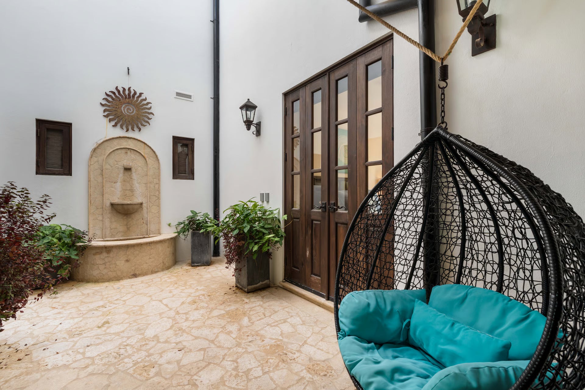 10 Plaza Carlota | Rare Single-Level Luxury Living in Las Catalinas