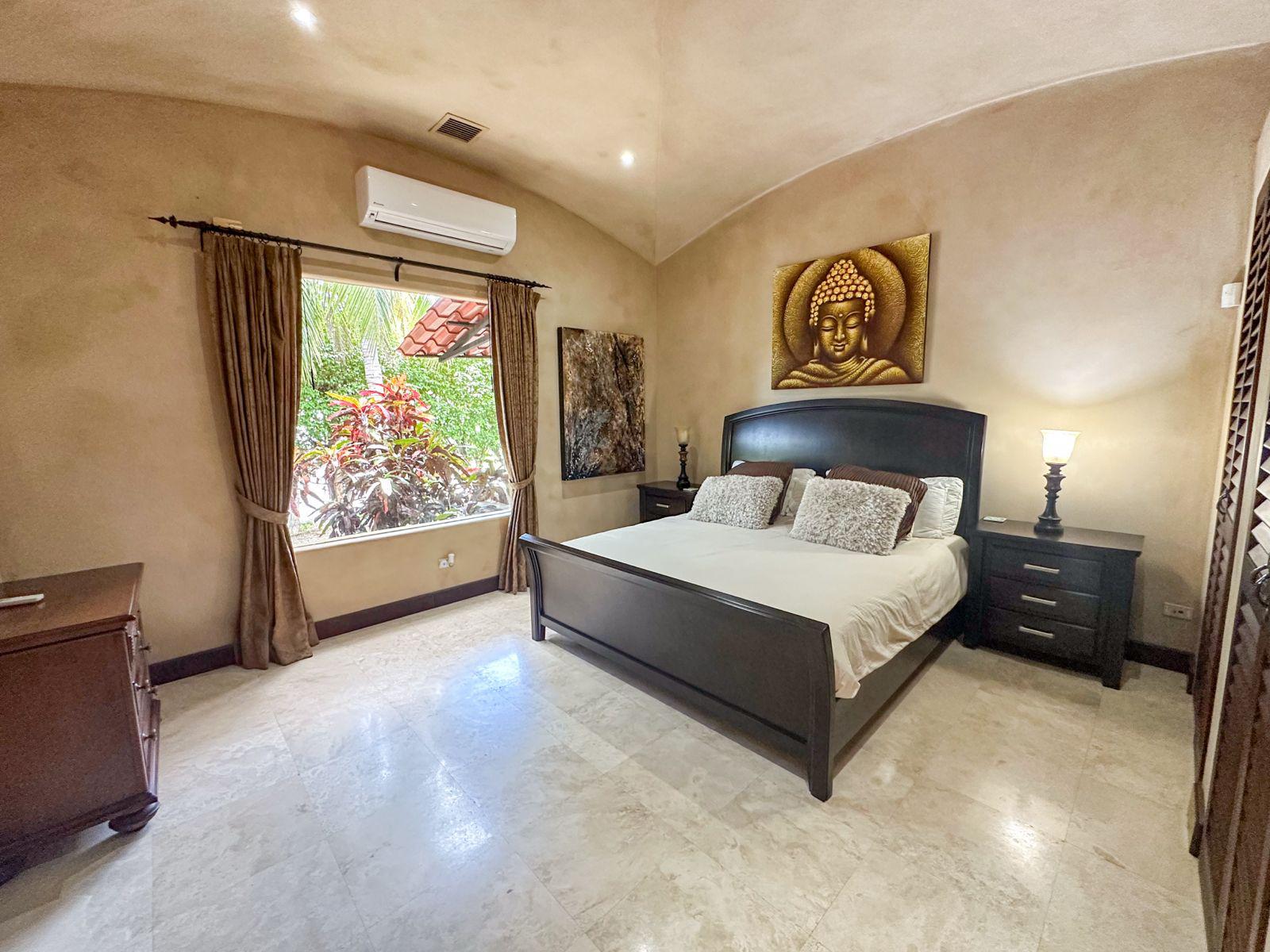 Elegant Villa Tuscana | Reserva de Golf Community