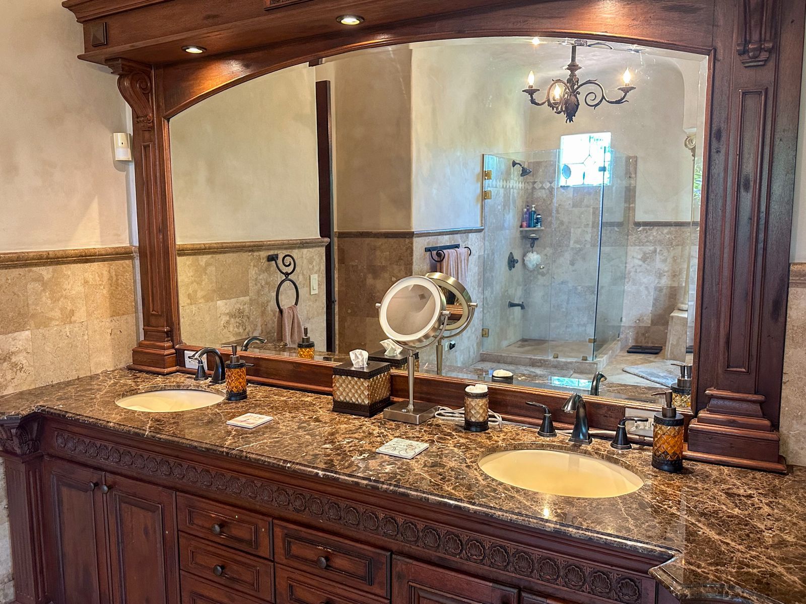 Elegant Villa Tuscana | Reserva de Golf Community