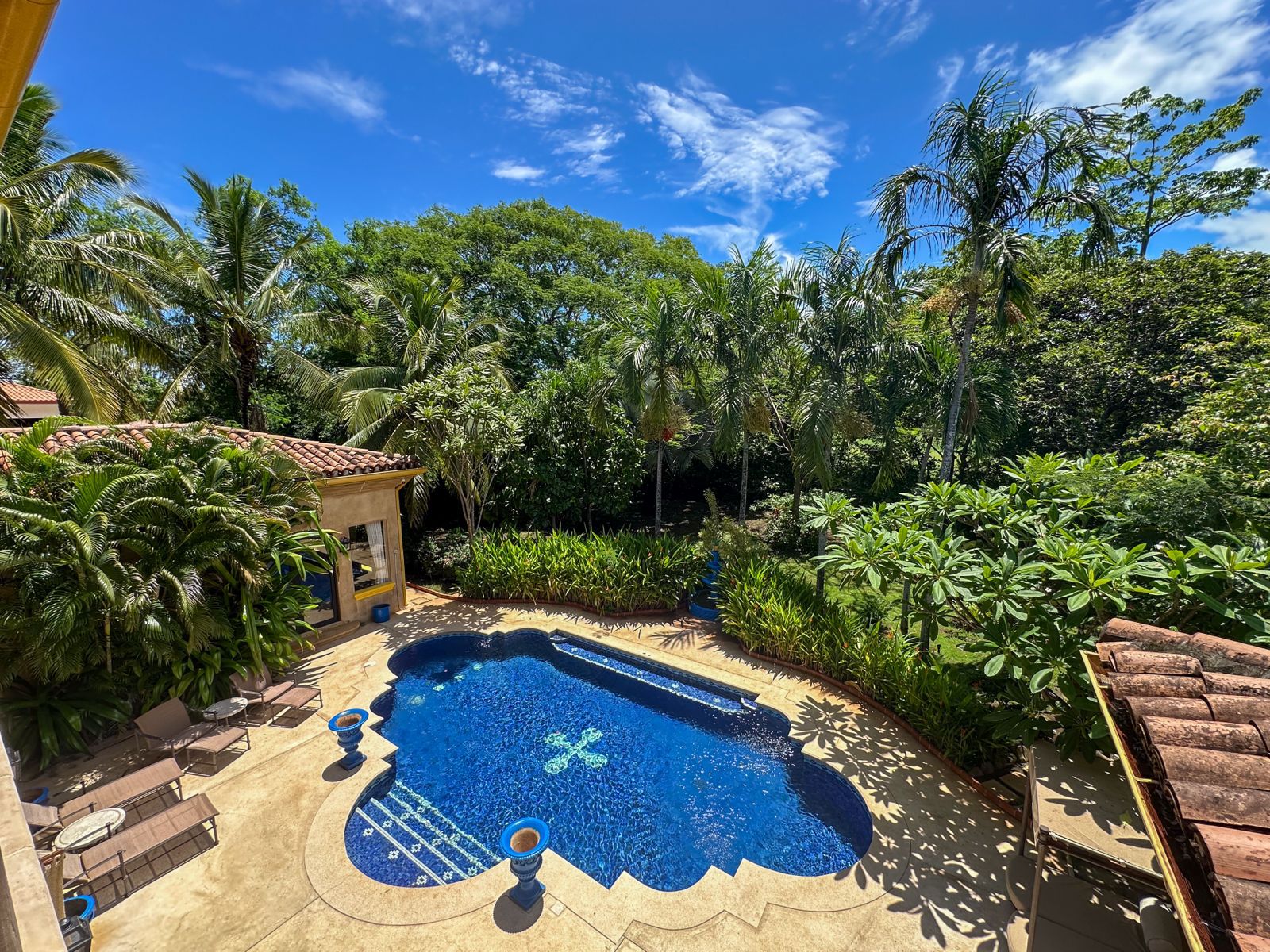 Elegant Villa Tuscana | Reserva de Golf Community