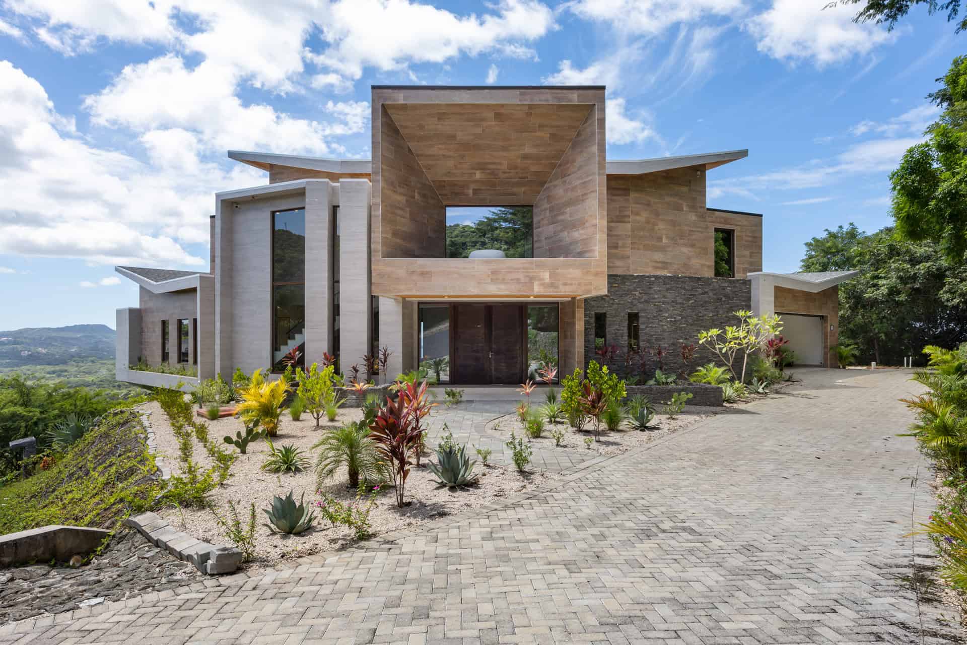 Casa Manta Ray – Your Elegant Escape in Paradise