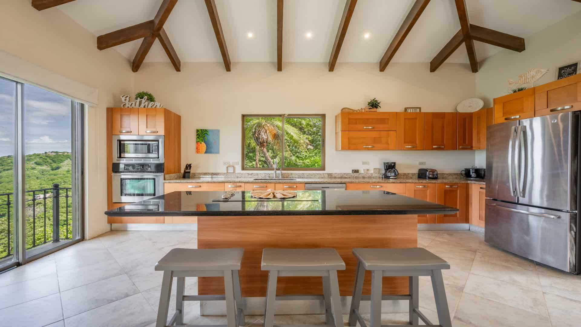Casa de la Promesa – Elegant Home with Ocean Views in Vistas de Flamingo