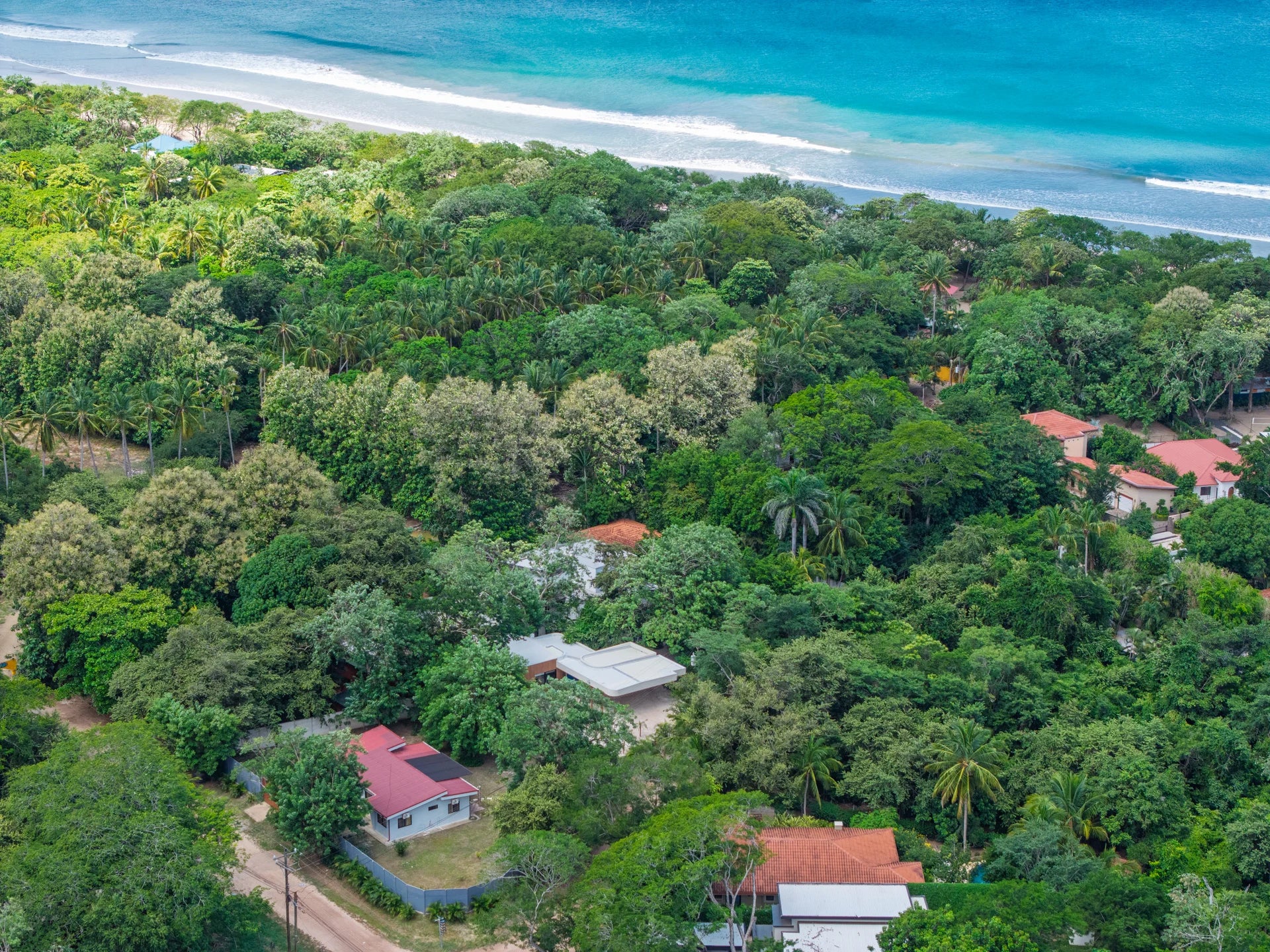 Casa Mareva | 4-Bedroom Luxury Home Near the Beach