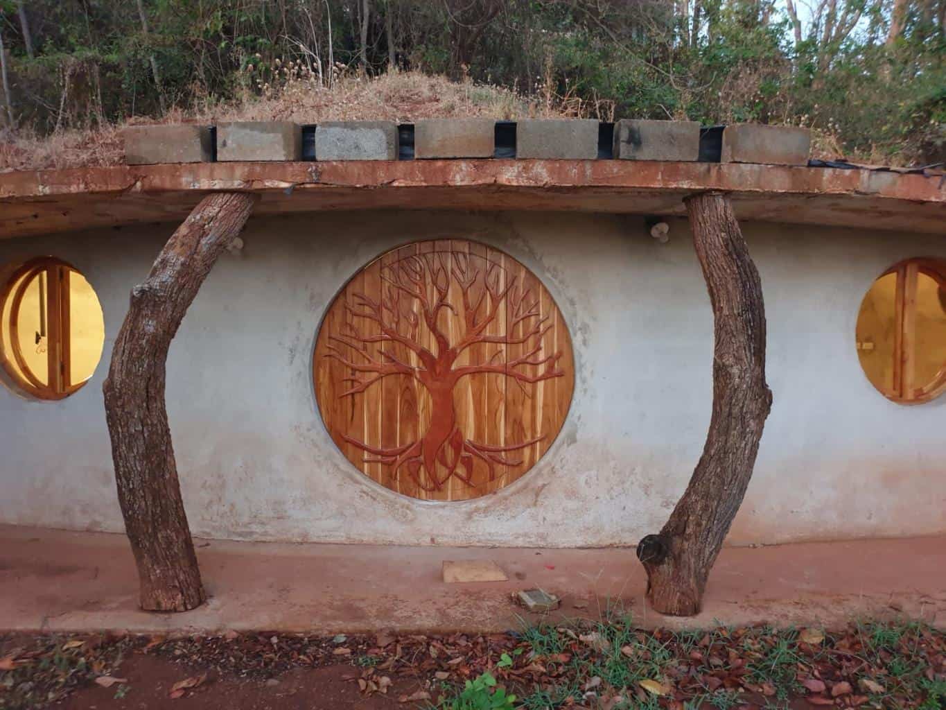 CASA DE MADERA & CASA HOBBIT