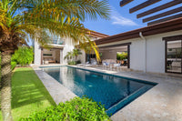 Stunning Open-Concept Residence in Las Golondrinas thumbnail