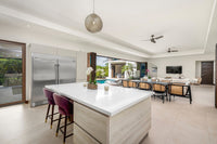 Stunning Open-Concept Residence in Las Golondrinas thumbnail