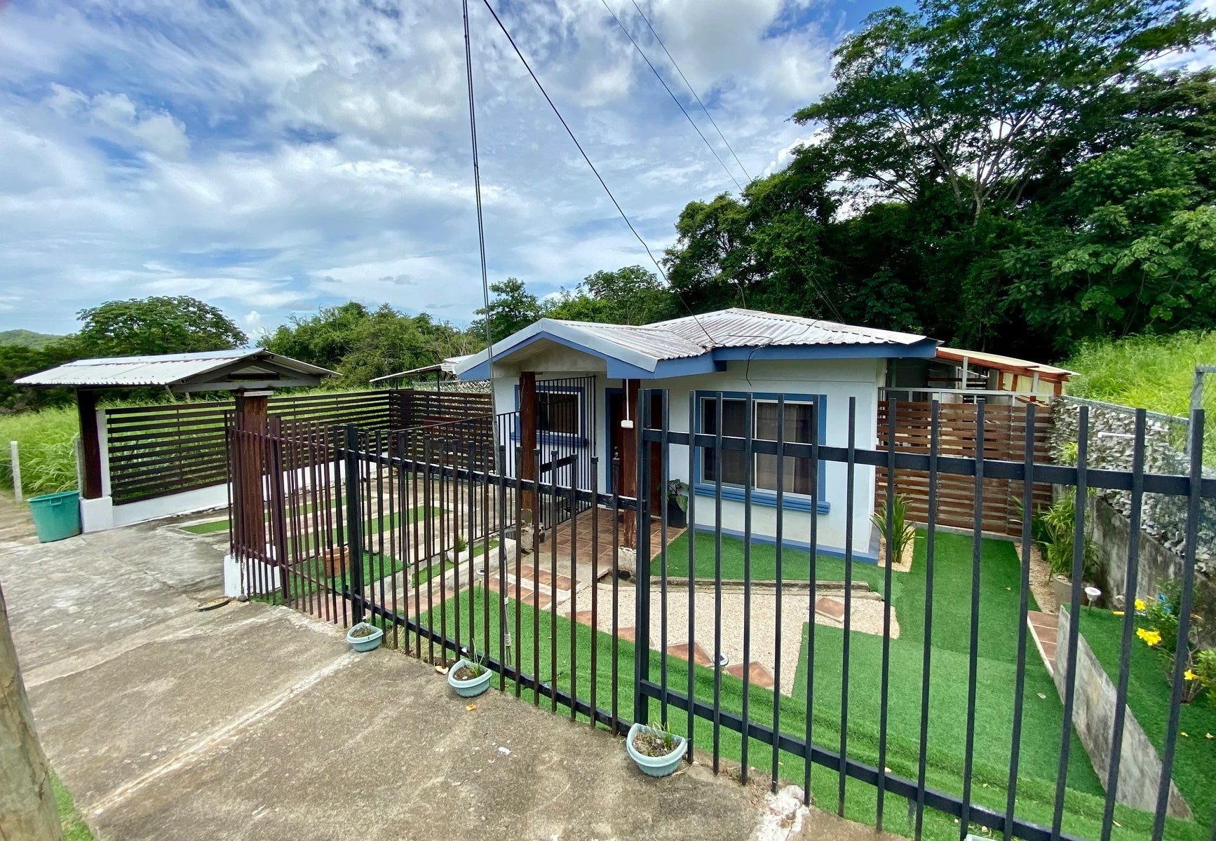 Near the Beach: Residential Community - Nacazcol Family Home