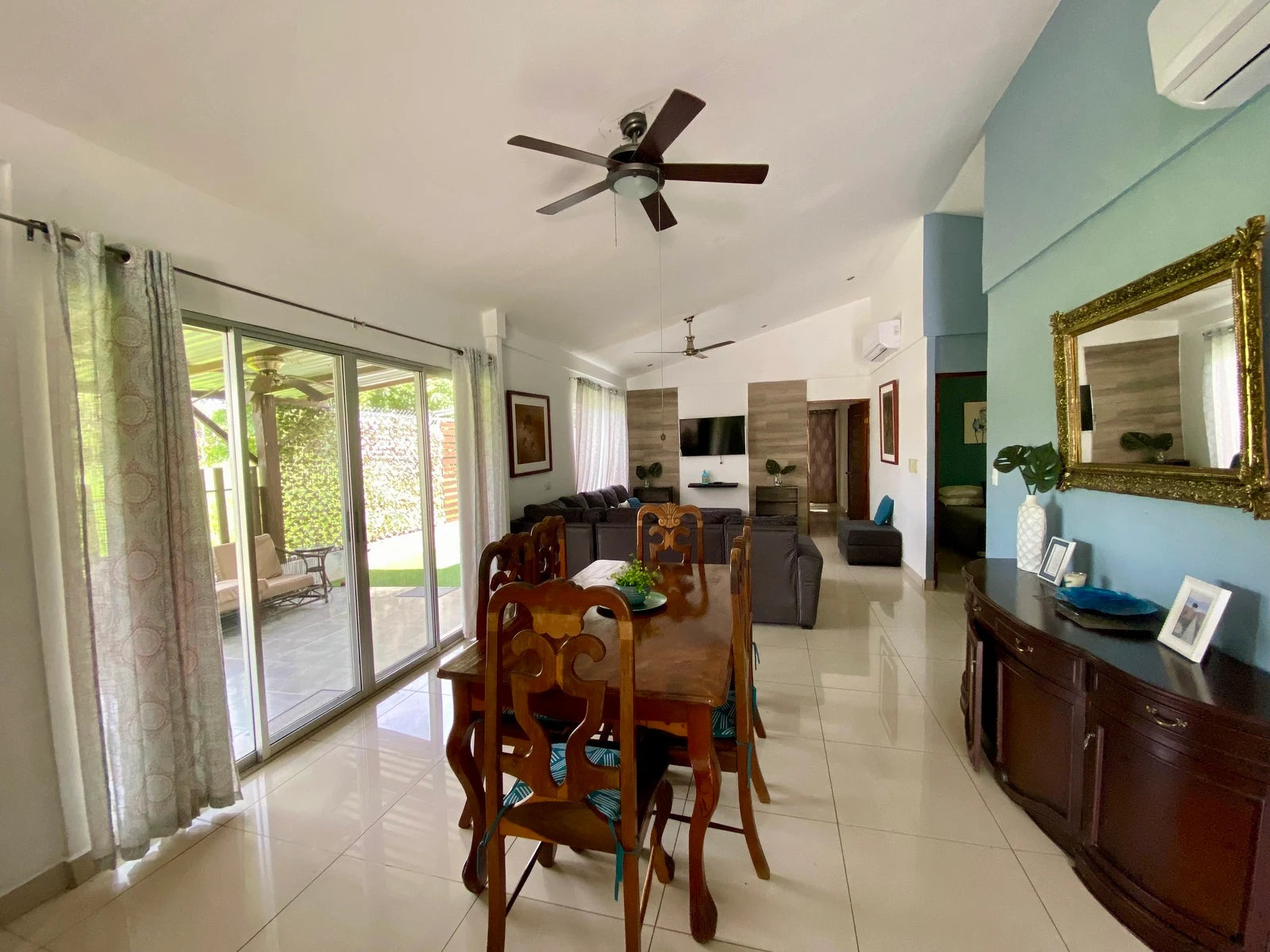 Near the Beach: Residential Community - Nacazcol Family Home