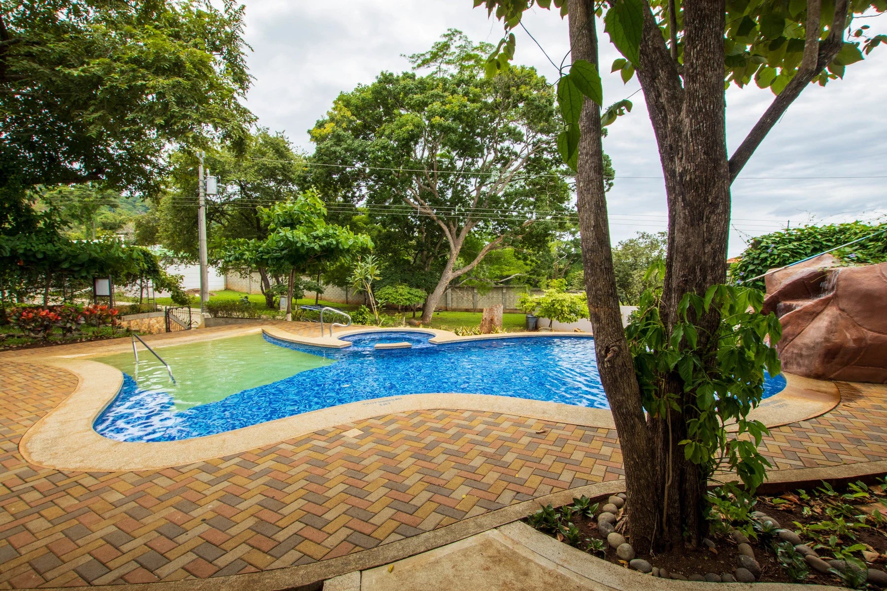 Casa Monos: Newly Built Townhouse with Private Pool
