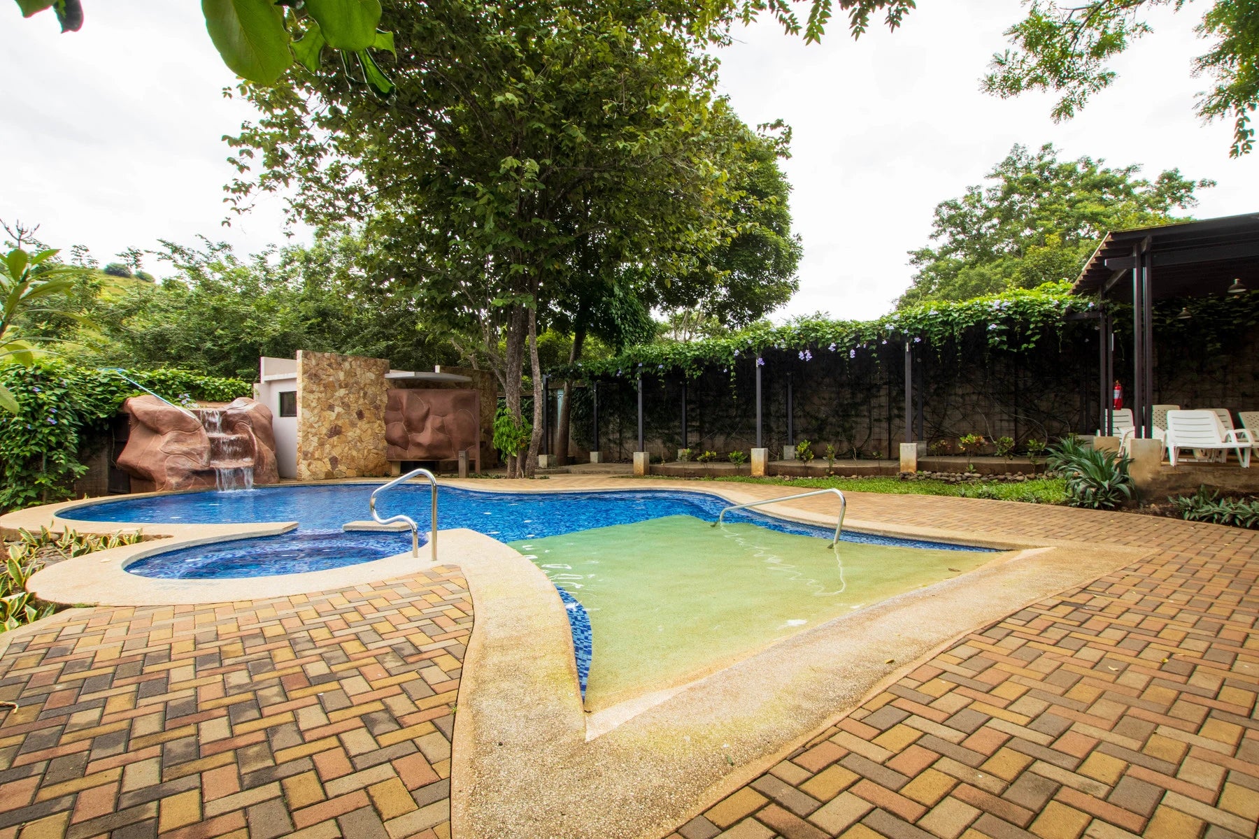 Casa Monos: Newly Built Townhouse with Private Pool