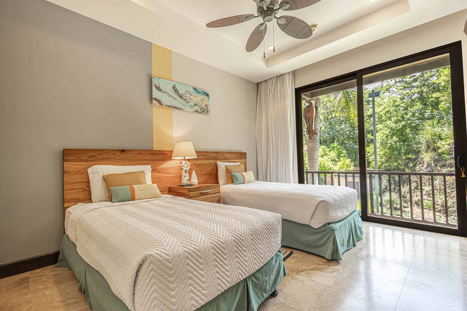 Gorgeous 3-Bedroom Condo with Panoramic Ocean Views – Azul Paraiso 7B
