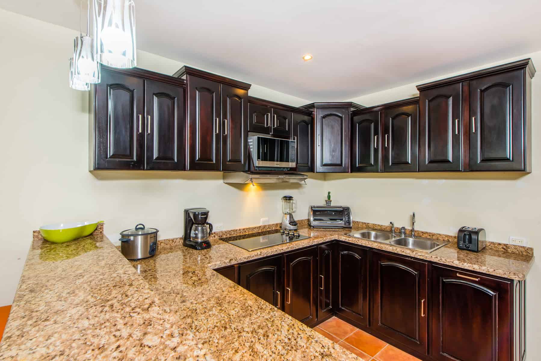 High Rental Potential: Coco Sunset Hills 52 - Beachside Condo