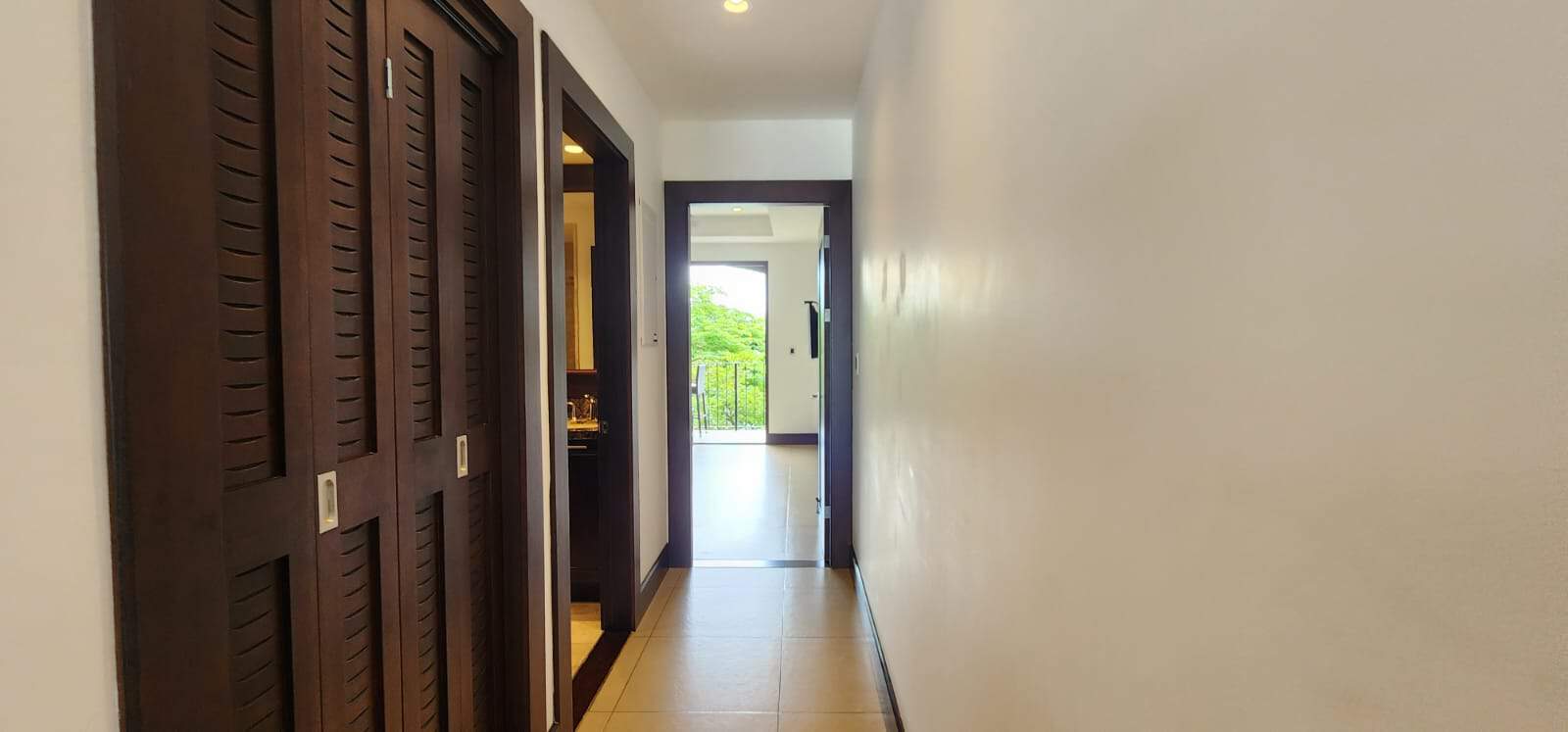 Splendor 360, Unit 204