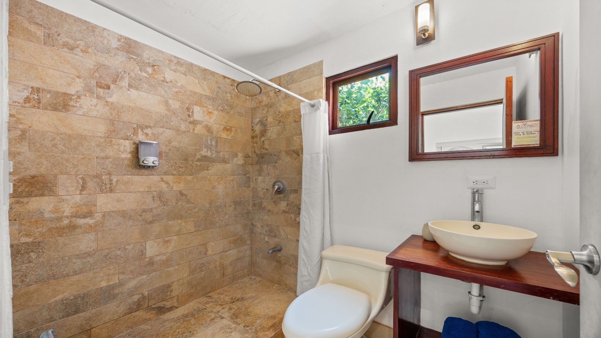 Tamarindo Boutique Hotel – 175m to Beach