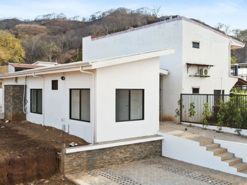 Casa Serena – Modern 3-Bedroom Pool Home in Playas del Coco