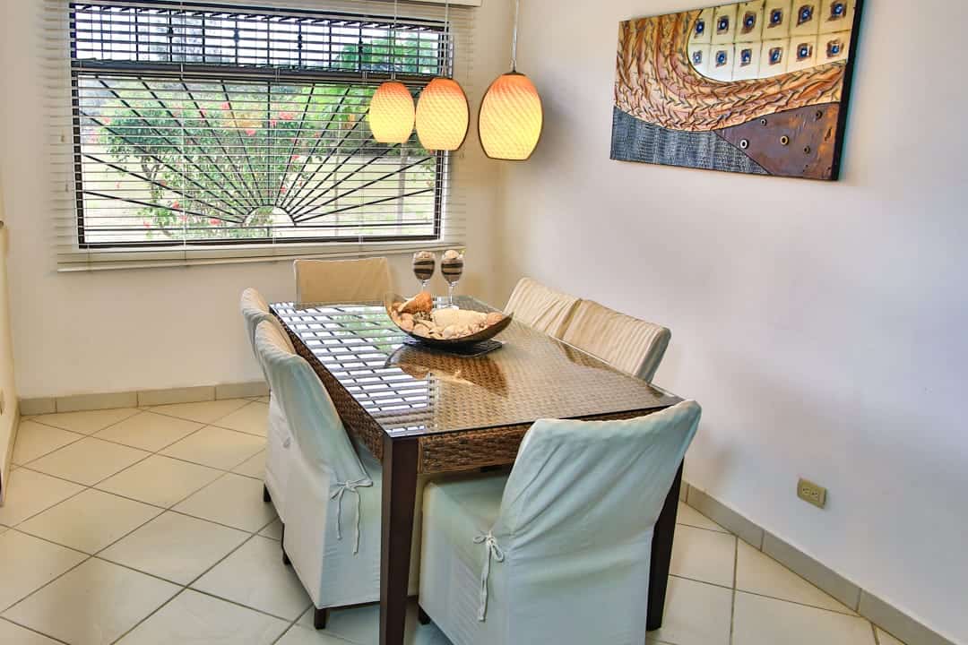 Casa Bruna: A 4-bedroom home located in a gated community with a tennis court in Potrero.