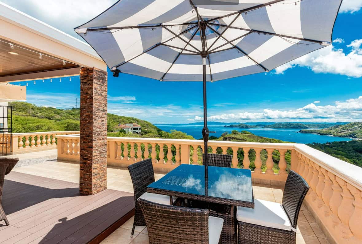 Bella Vista #B2-U5 – Stunning Ocean-View Condo with Private Rooftop