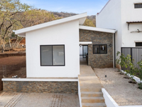 Casa Serena – Modern 3-Bedroom Pool Home in Playas del Coco thumbnail