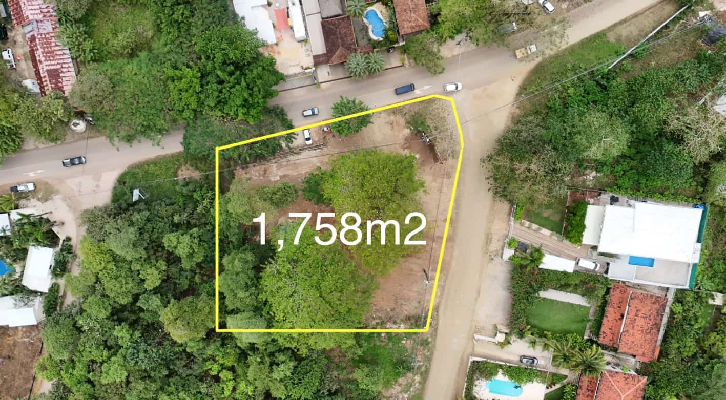 Prime 1,758m² (18,923 sq. ft.) Mixed-Use Lot in Playa Grande Estates