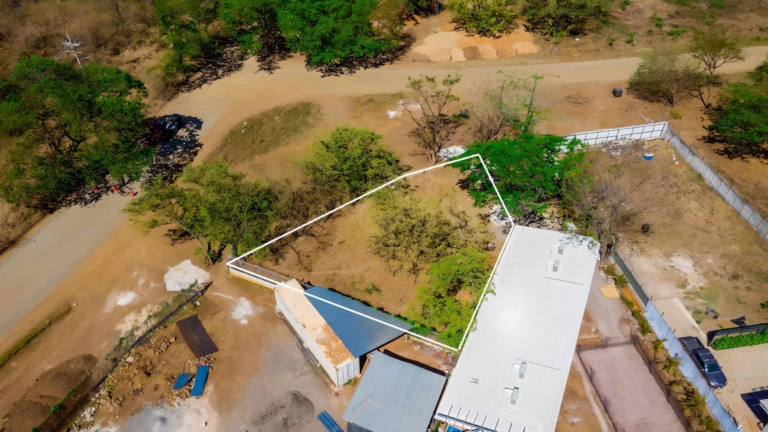 566m2 Mixed-Use Lot in Tamarindo