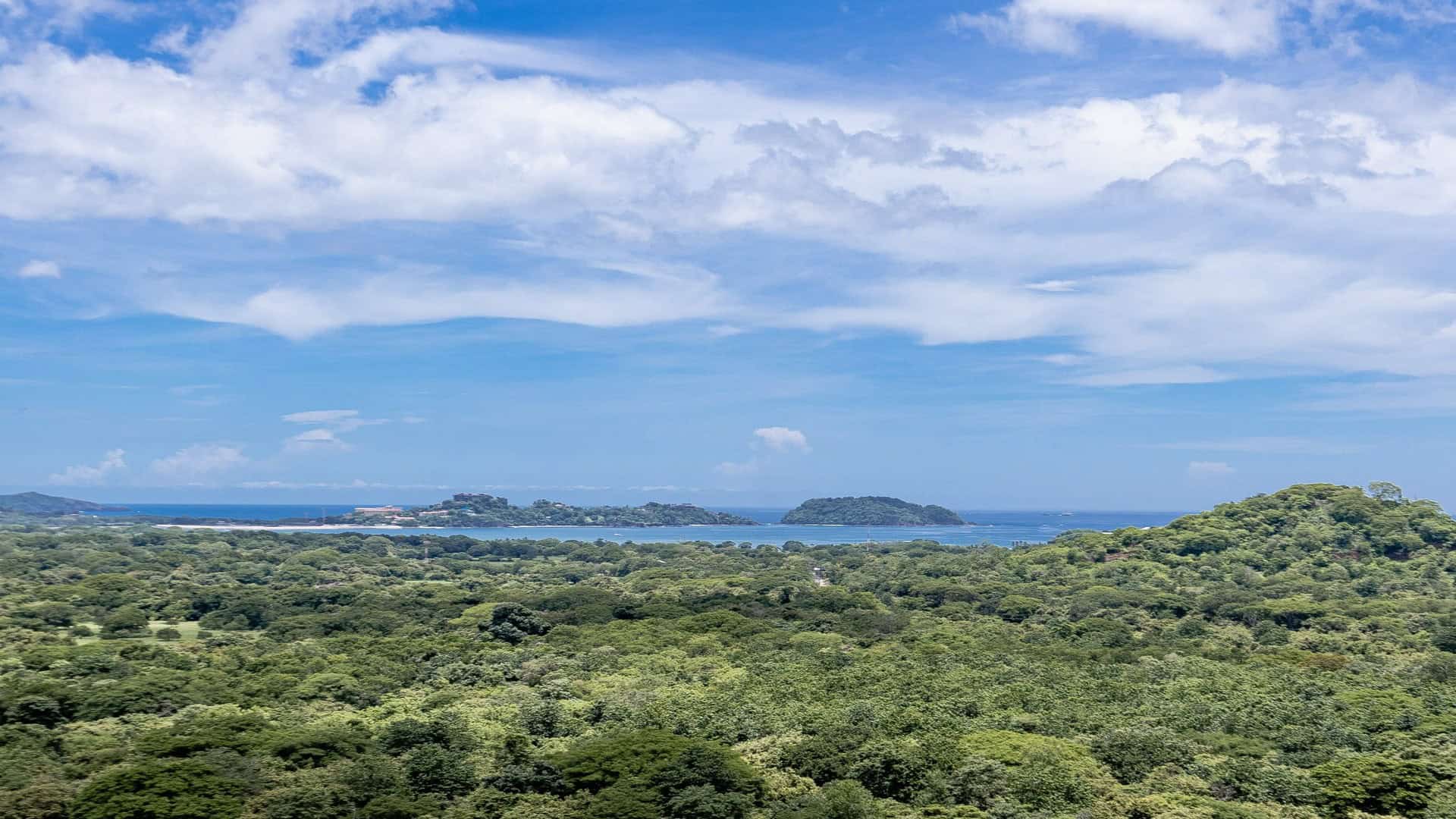Casa de la Promesa – Elegant Home with Ocean Views in Vistas de Flamingo