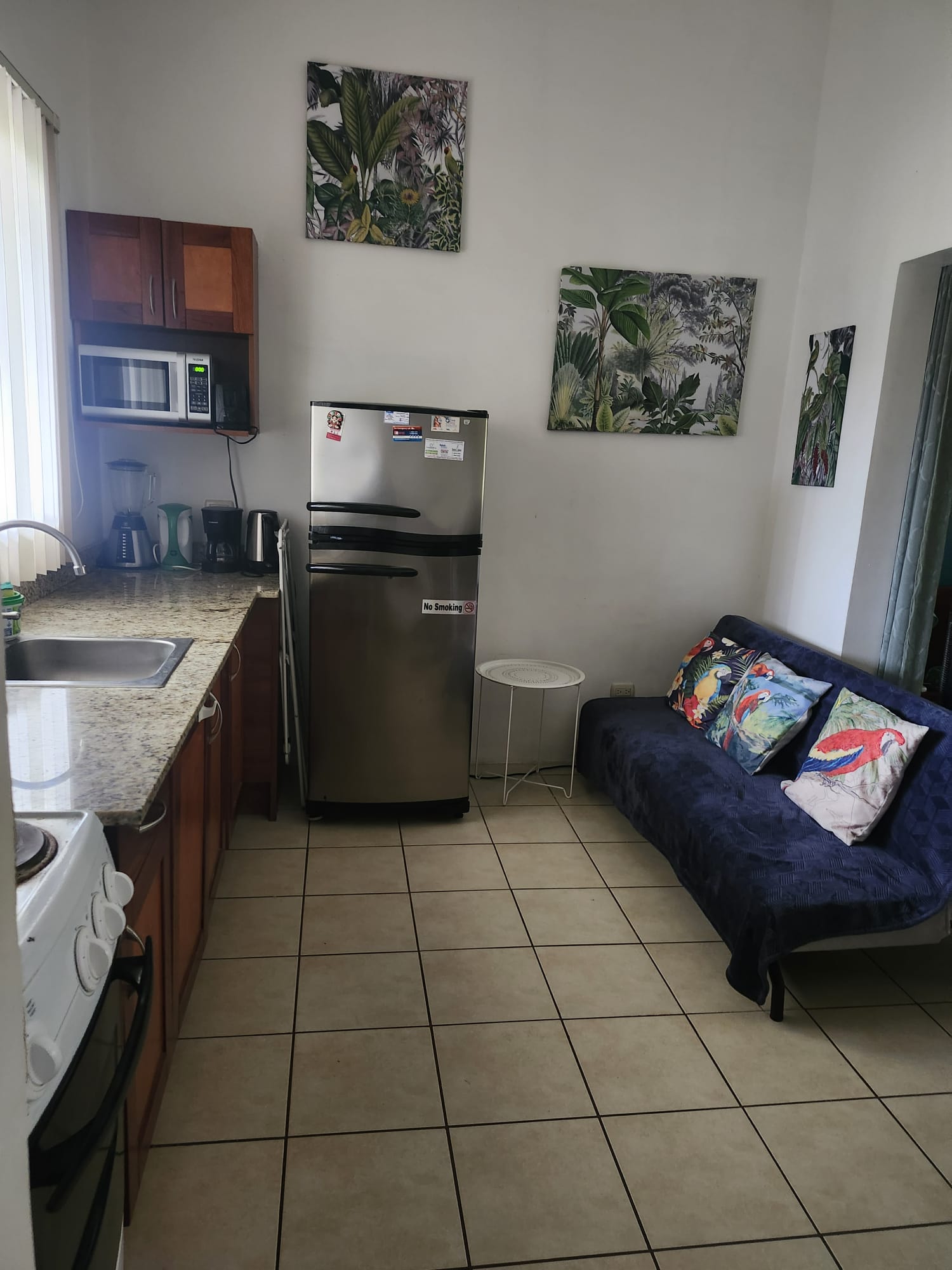 Las Torres #14-Cozy Remodeled Studio Near Coco Beach