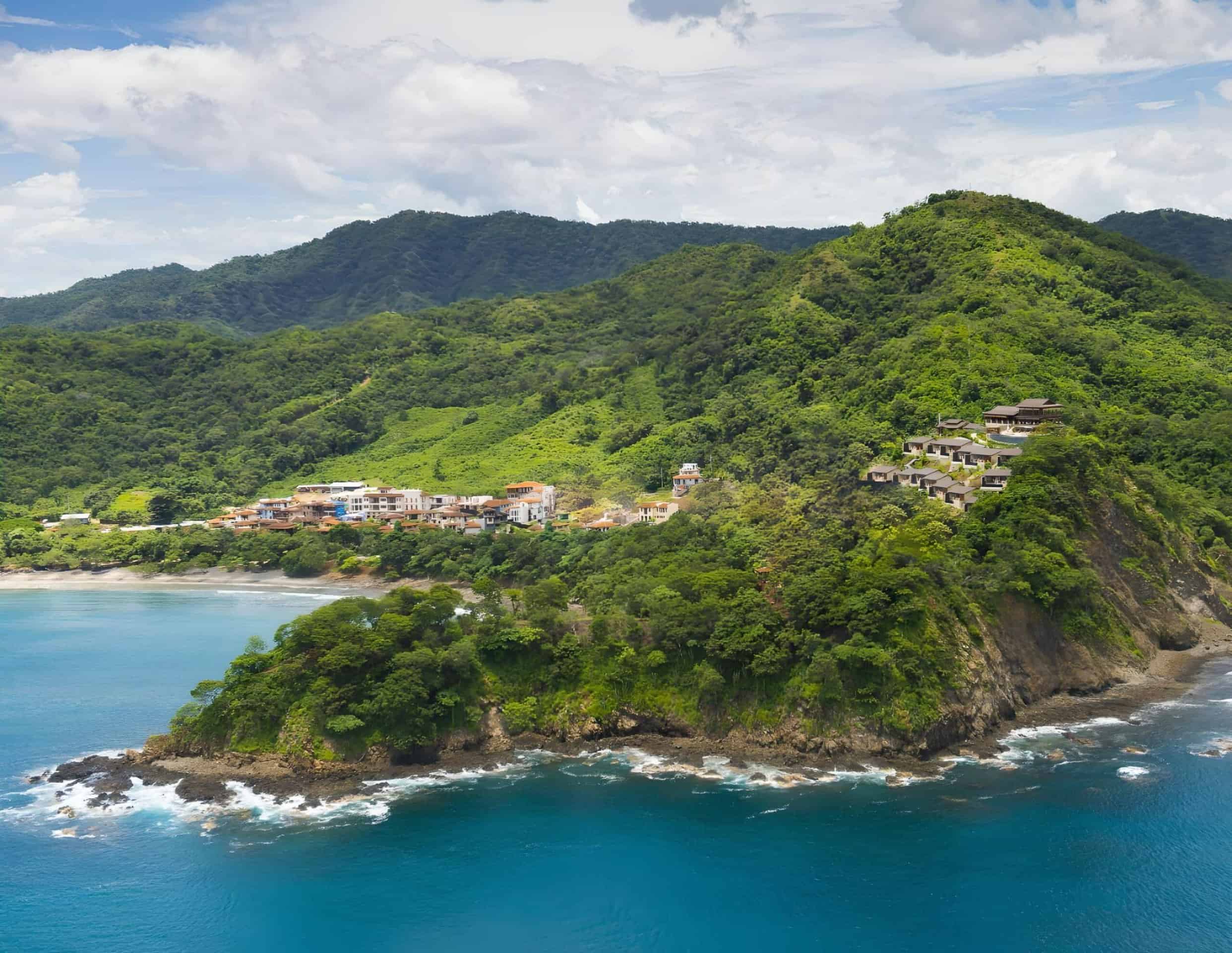 CASA CHAMELEON CONDOMINIUMS B-202