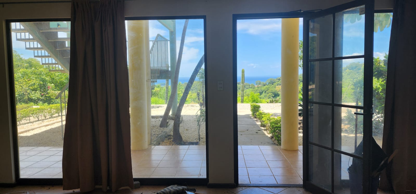 Vista Hermosa M1 - Ground-Level, Amazing Ocean View Condo