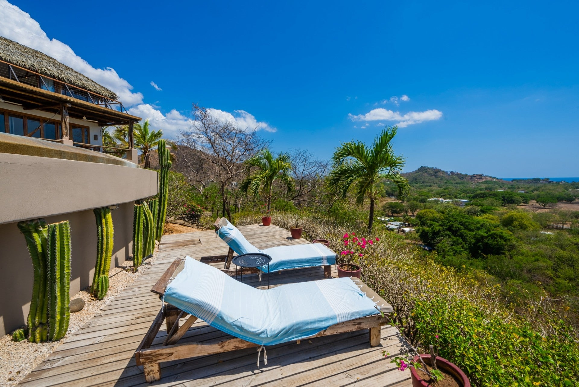 Colores del Pacifico & Bahia Norte – Two-Home Ocean View Estate