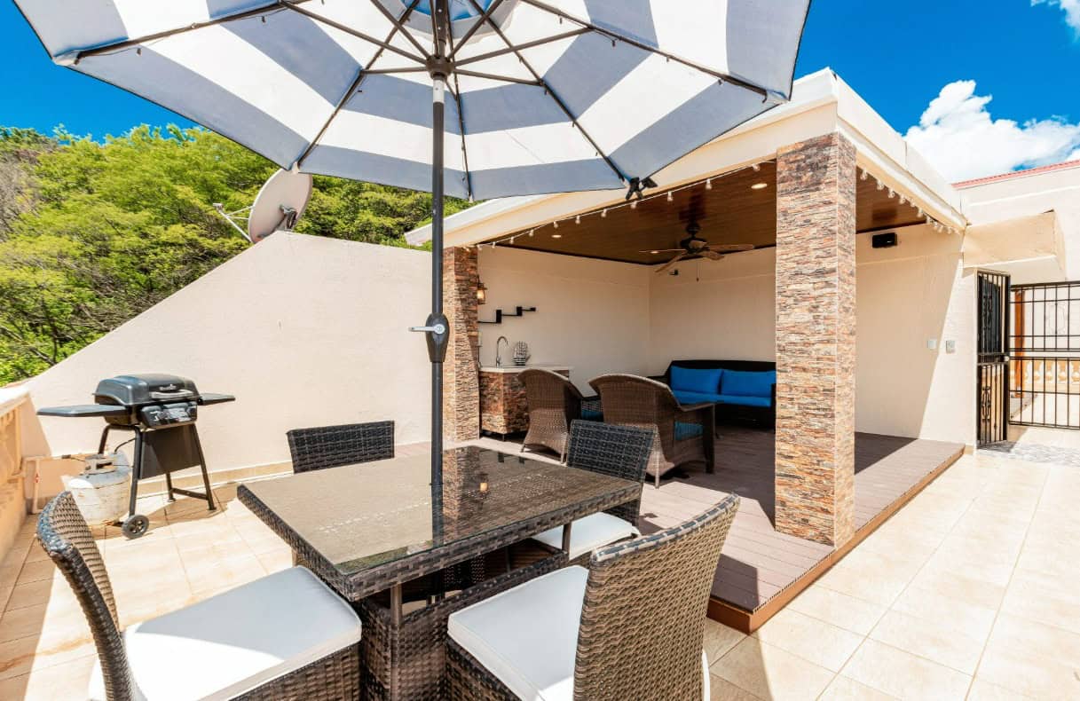 Bella Vista #B2-U5 – Stunning Ocean-View Condo with Private Rooftop