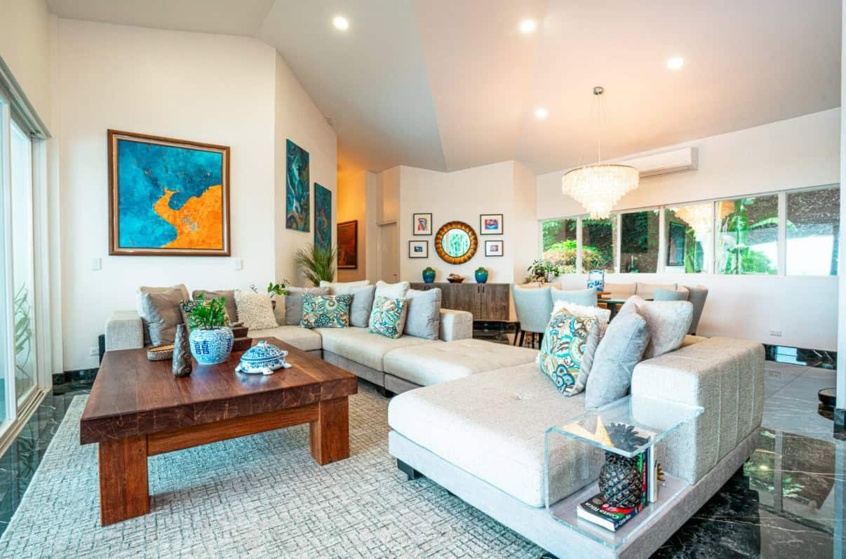 Villa Vista Luna – Newly Remodeled, Fully Furnished Ocean-View Home on 1.5 Acres