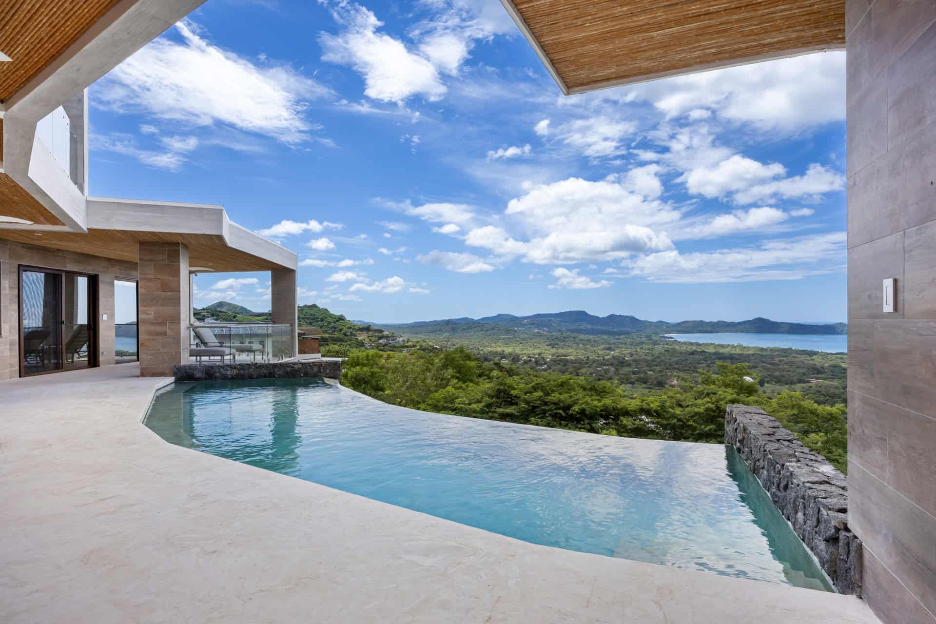 Casa Manta Ray – Your Elegant Escape in Paradise