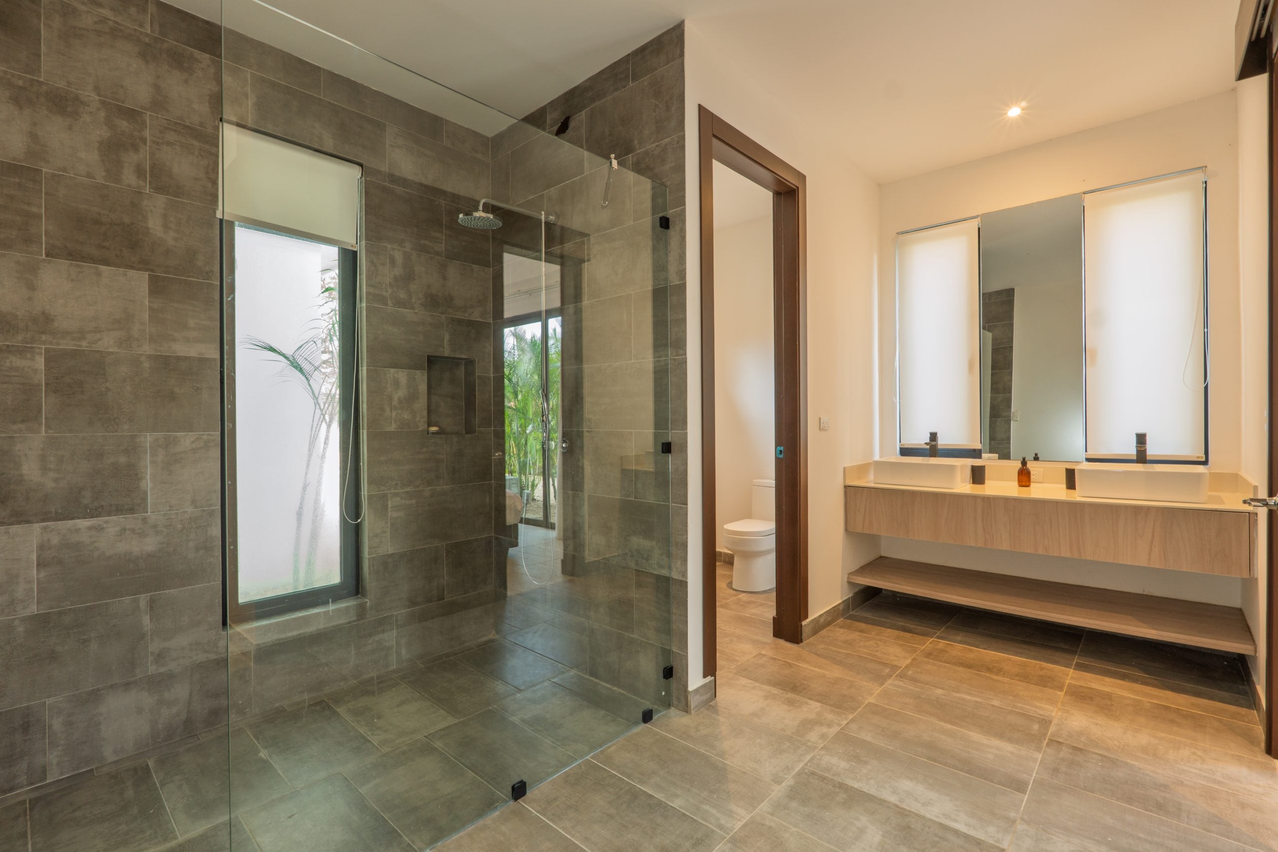 Casa Blanca – Luxury Golf Course Estate in Hacienda Pinilla