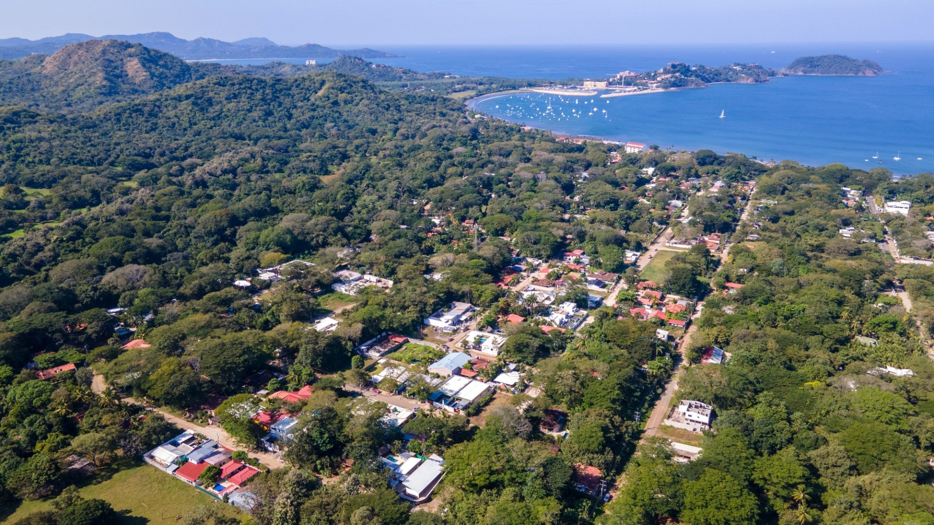 Casa Cenizaro – Surfside Tropical Escape