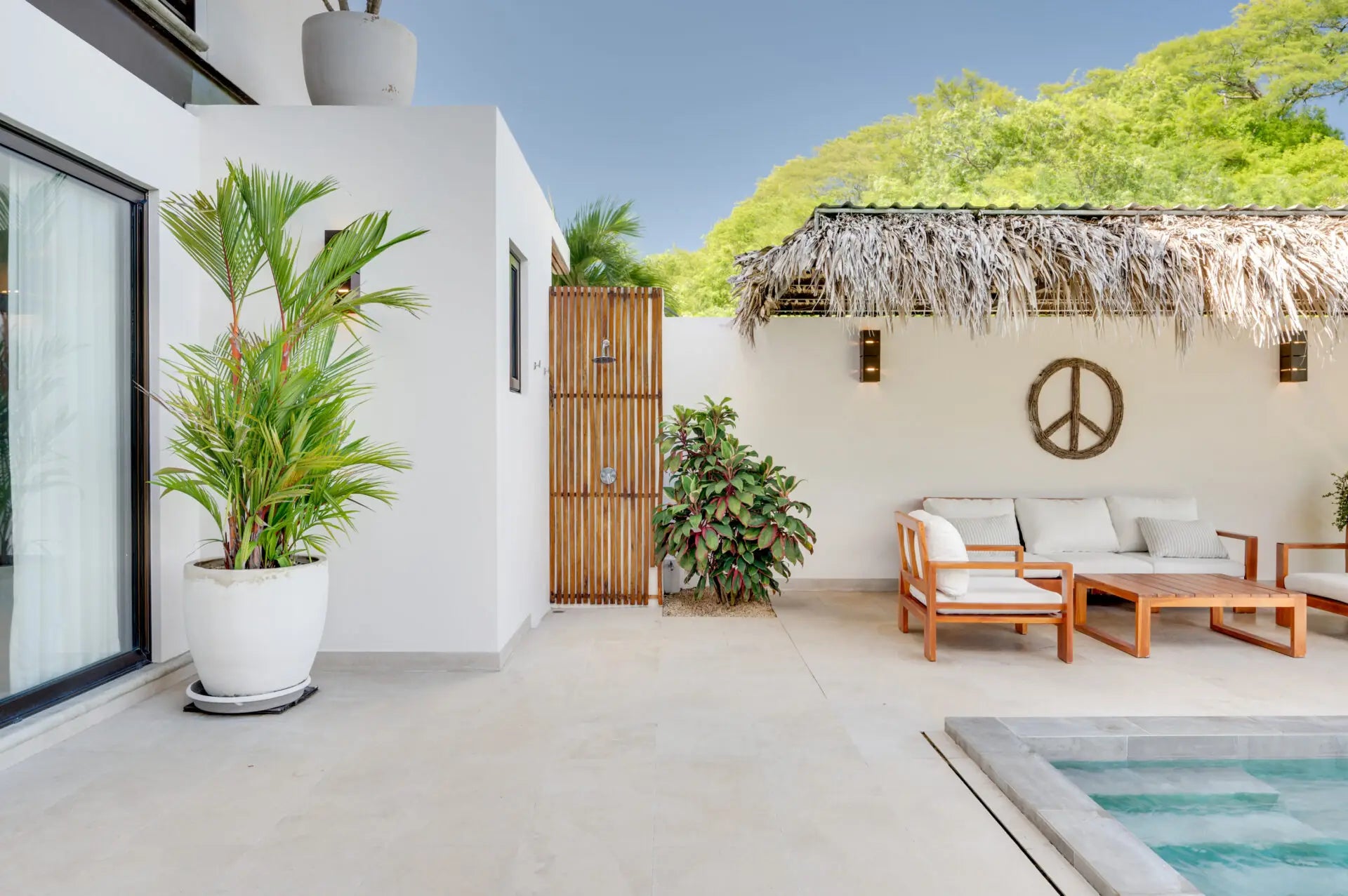Casa Dos Lunas – Luxury Ocean View Estate