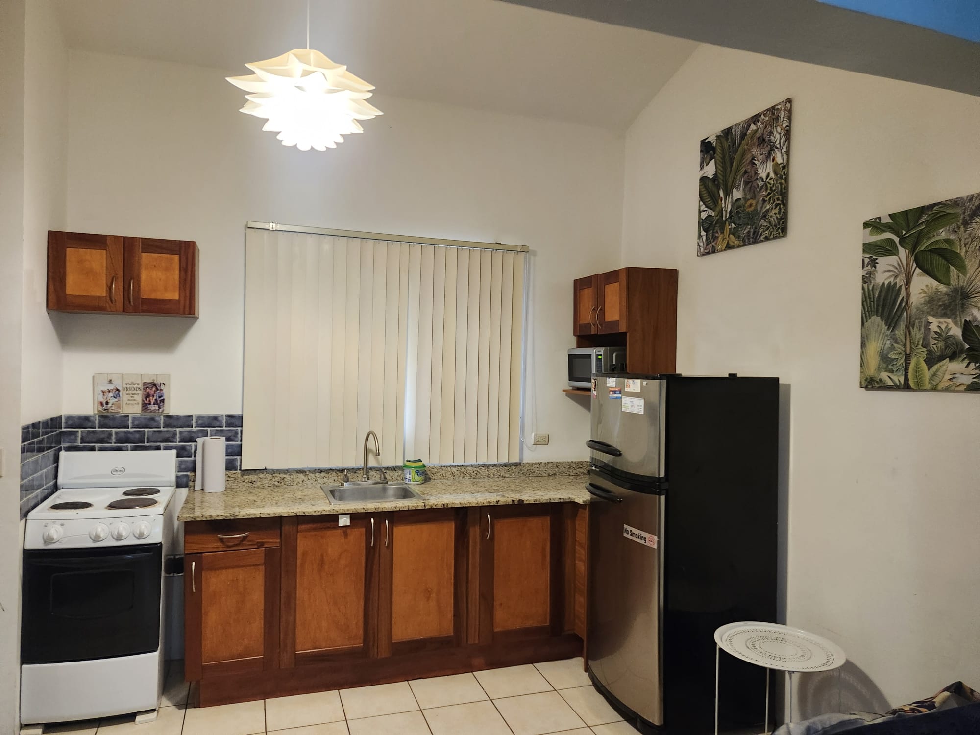 Las Torres #14-Cozy Remodeled Studio Near Coco Beach