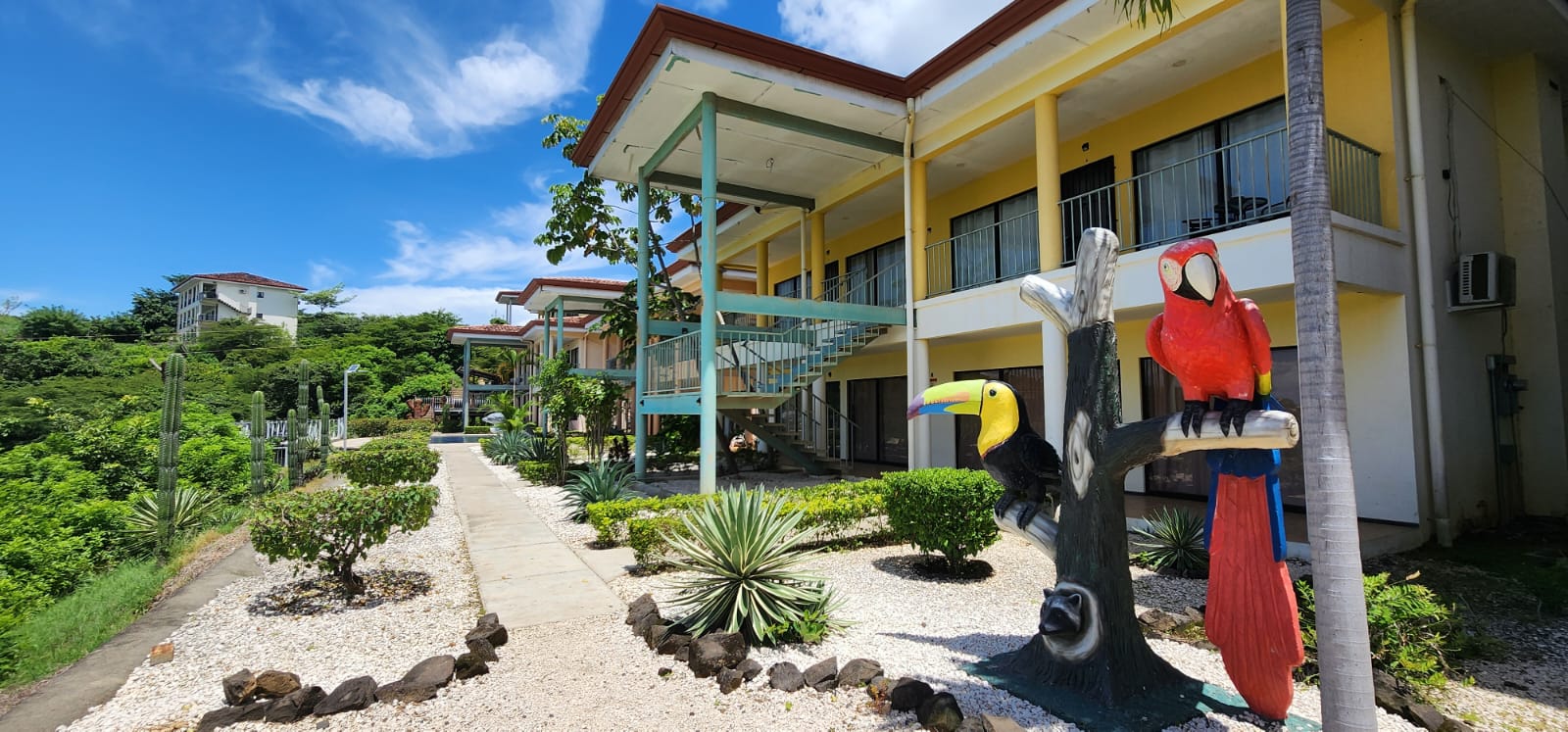 Vista Hermosa M1 - Ground-Level, Amazing Ocean View Condo