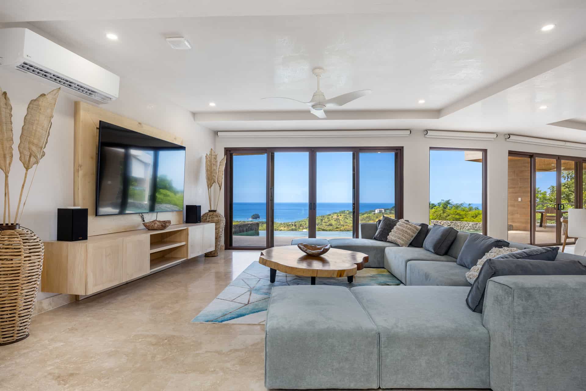 Casa Manta Ray – Your Elegant Escape in Paradise