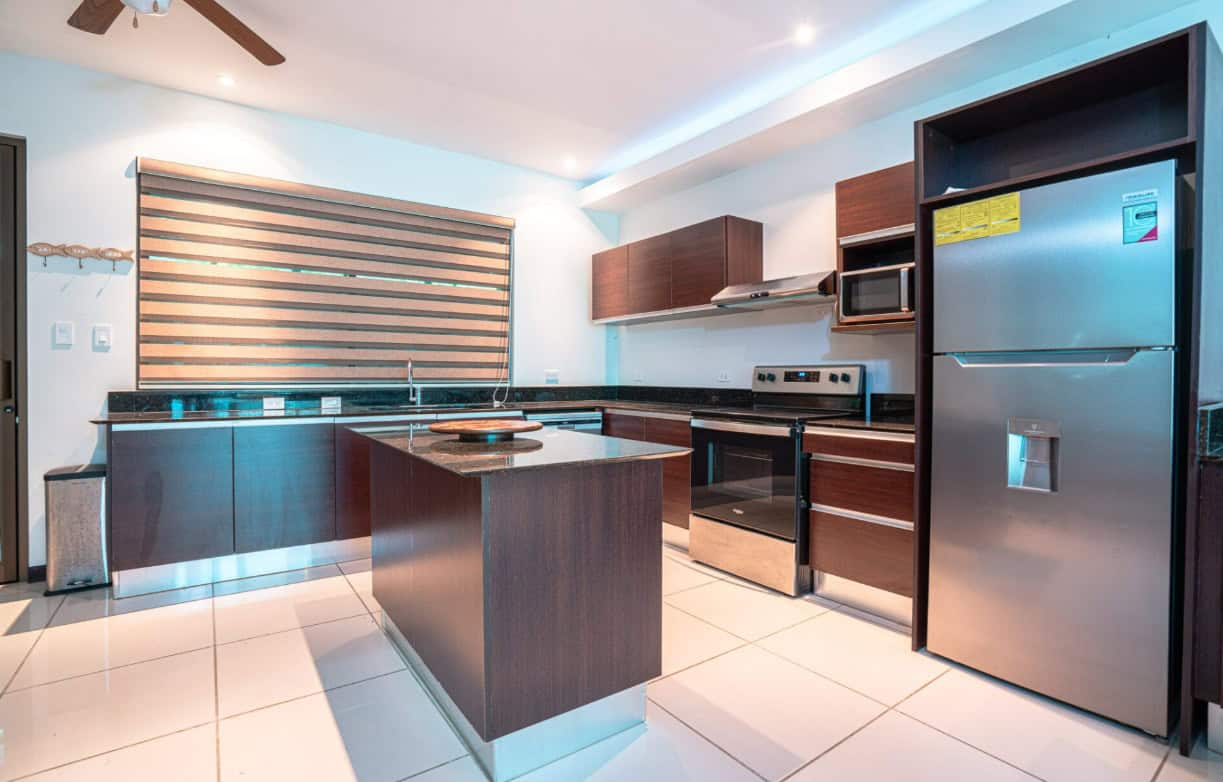Villa Tranquila – Contemporary Condo Steps from Playa Hermosa in El Cubil