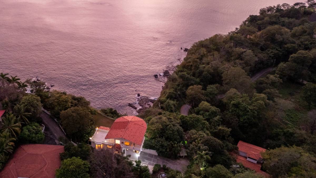 Titled Oceanfront Lot with Year-Round Sunset Views in Playa Flamingo