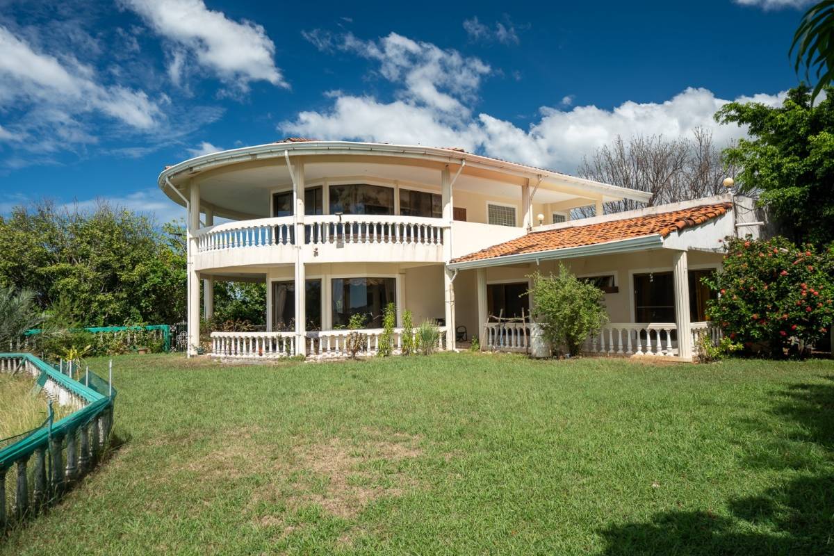 Titled Oceanfront Lot with Year-Round Sunset Views in Playa Flamingo