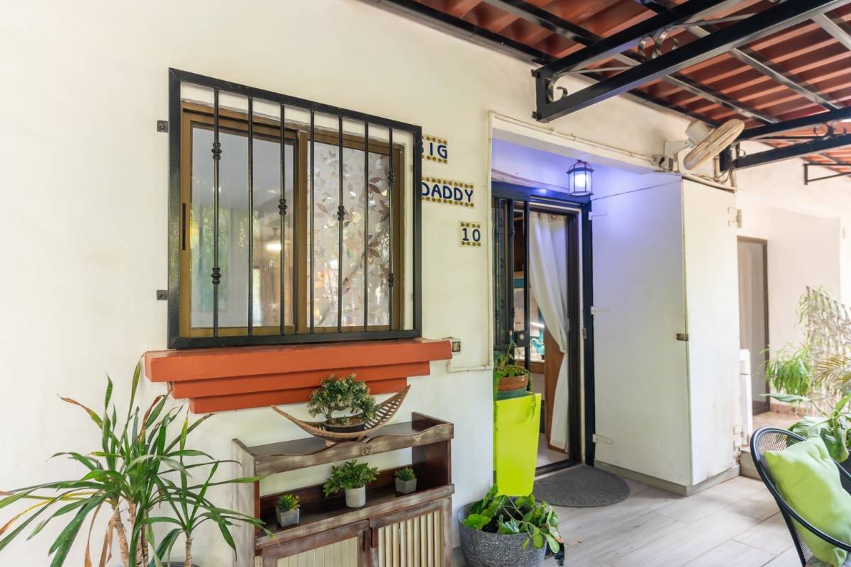 Big Daddy #10 | Walk-to-Beach Condo with Rooftop Terrace