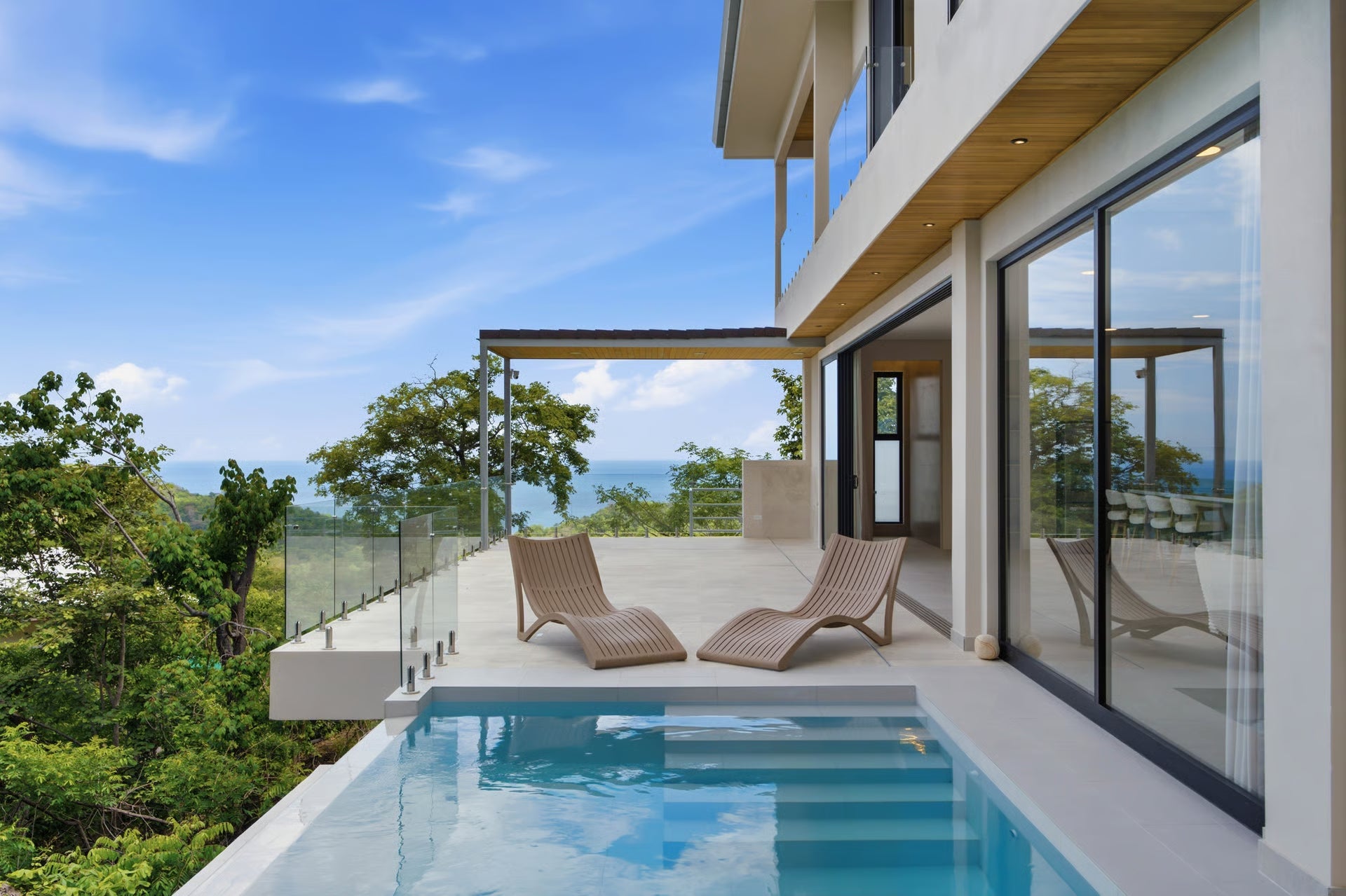 Casa Flores del Mar | Modern Ocean View Home