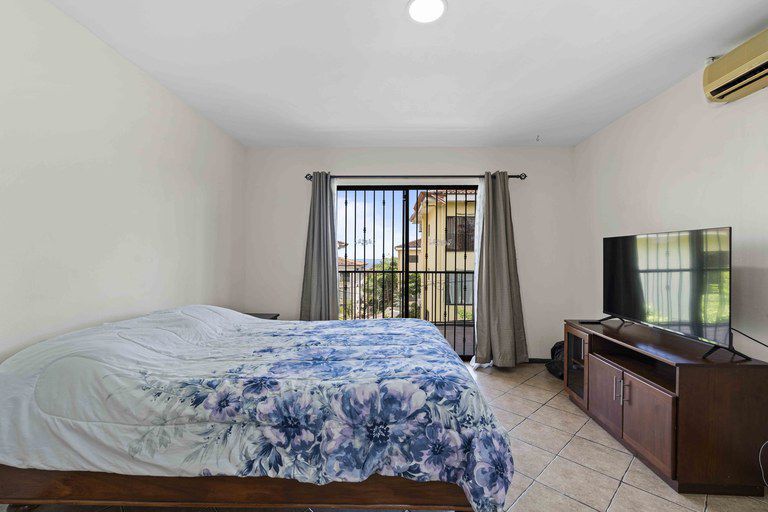 Vista Hermosa C3: Coastal and Mountain Retreat for Sale in Playas del Coco
