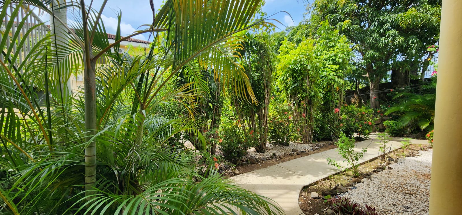 Vista Hermosa A4 - Fully Furnished 2nd-Floor Condo w/ Partial Ocean View