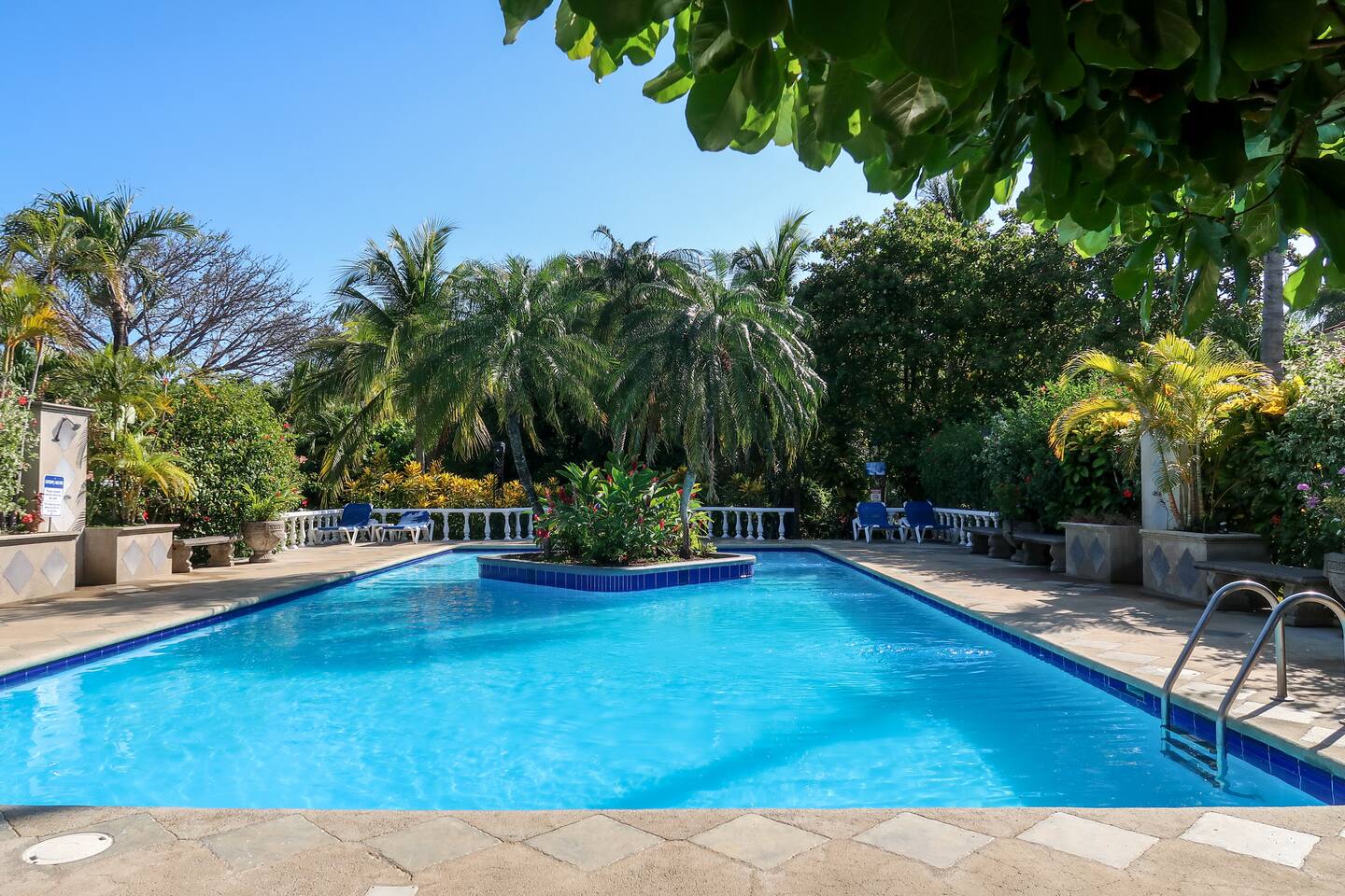 El Oasis 305 | 1BR Condo Near Playa Hermosa (300m to the Beach)